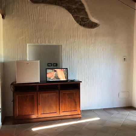 Li Casacci Bed & Breakfast Арцахена Екстериор снимка