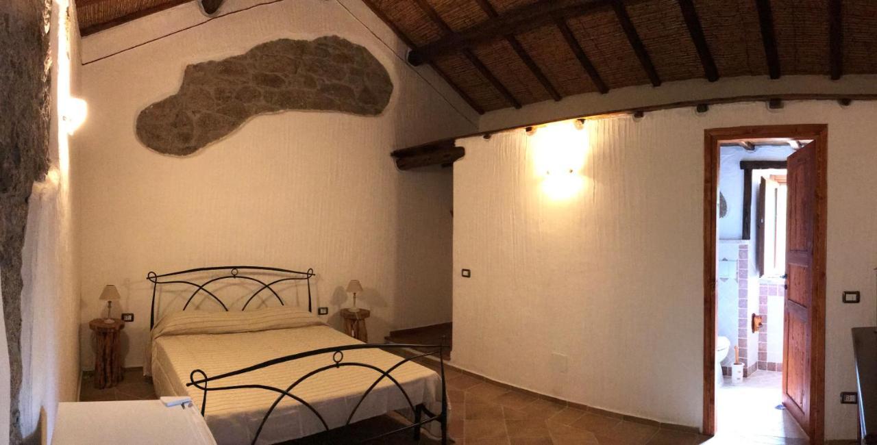 Li Casacci Bed & Breakfast Арцахена Екстериор снимка